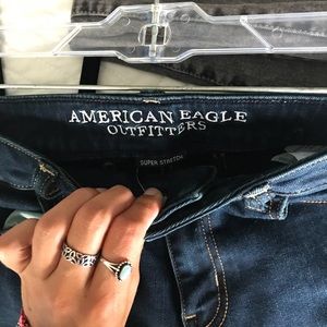 Dark wash American Eagle jeggings